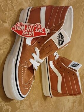VANS Sk8-Hi Leather Suede in Mustard Brown & White Women's 5.5 Men's 4.0